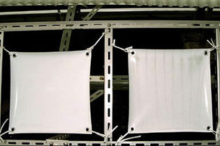 酸化チタン実験　テント生地野外暴露試験結果
（雨筋テスト）